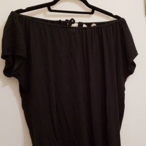 Off-the-Shoulder Short Sleeve Top